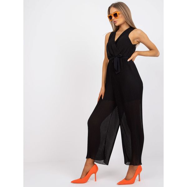 Fashionhunters Black jumpsuit with wide pleated legs