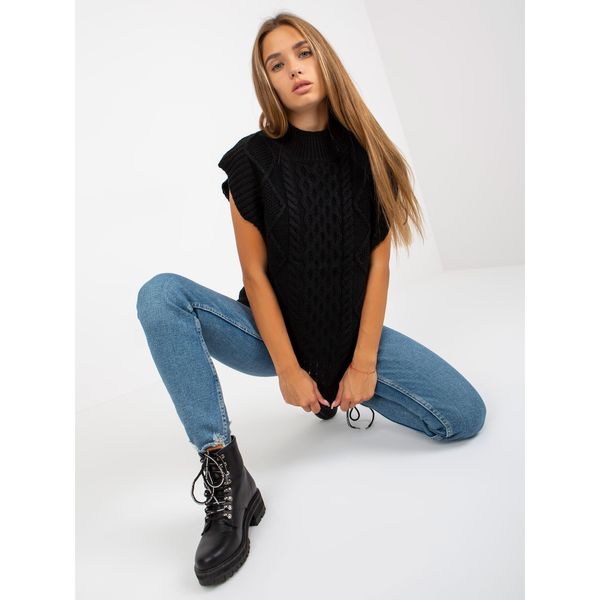 Fashionhunters Black, knitted vest with braids SUBLEVEL
