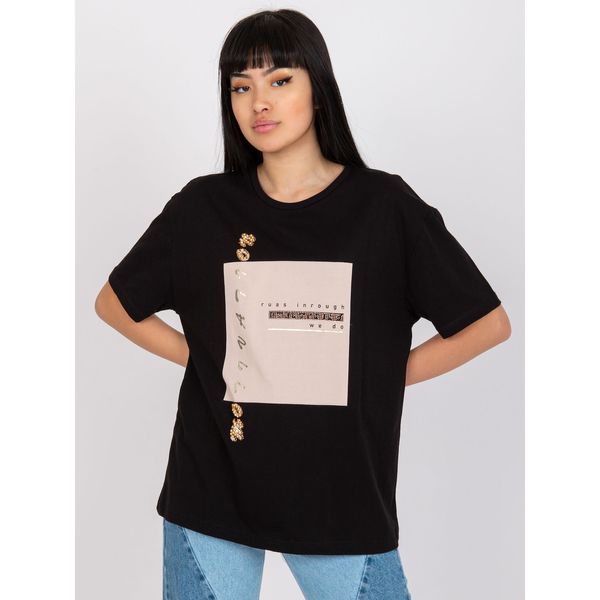 Fashionhunters Black, loose-fitting cotton t-shirt with an applique