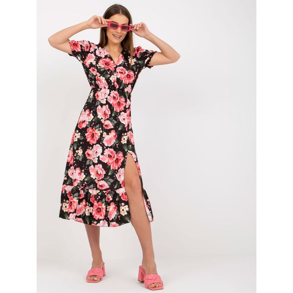 Fashionhunters Black midi dress with a floral print and a frill