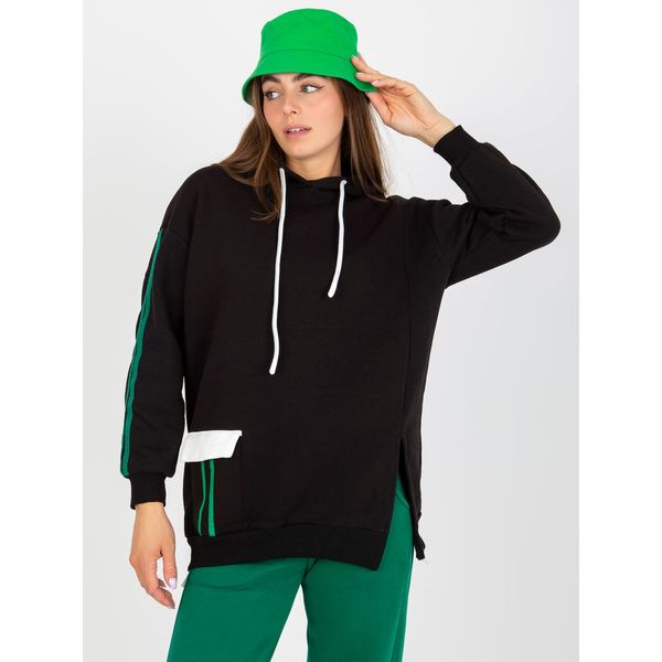 Fashionhunters Black oversized sweatshirt with a hood