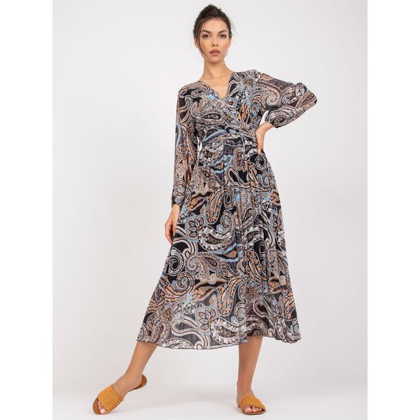 Fashionhunters Black pleated midi dress with oriental patterns