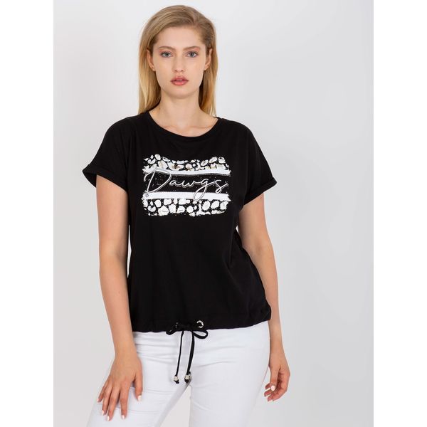Fashionhunters Black plus size t-shirt with a print and an appliqué