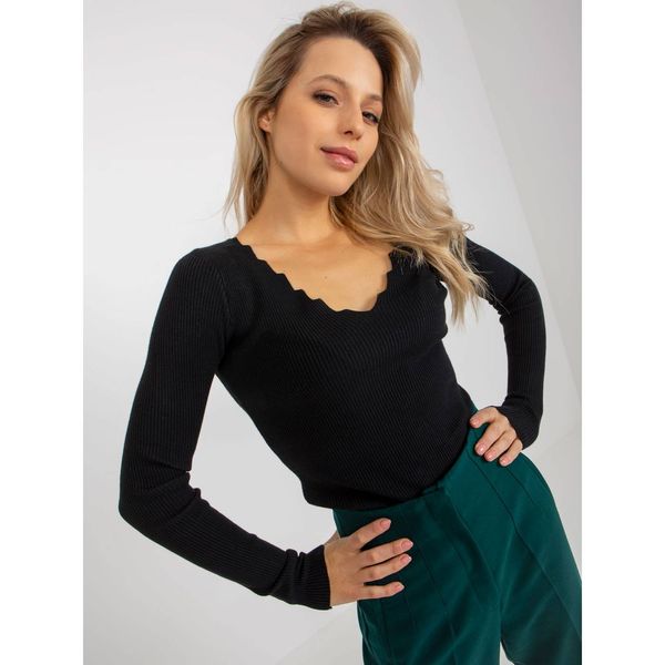 Fashionhunters Black ribbed classic sweater with a neckline