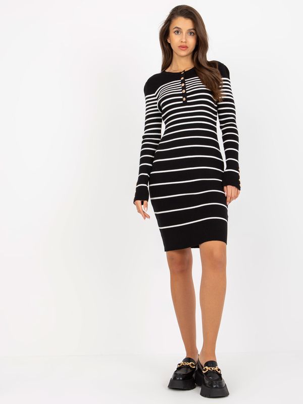 Fashionhunters Black ribbed dress with stripes