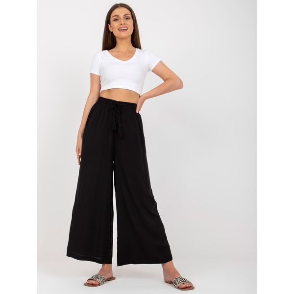 Fashionhunters Black wide pants made of fabric with pockets SUBLEVEL