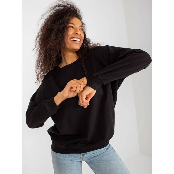 Fashionhunters Black women's basic sweatshirt without a hood in an oversize cut
