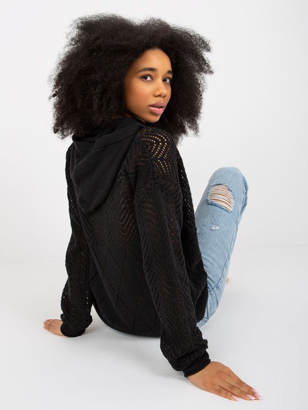 Fashionhunters Black women's summer sweater with lace pattern
