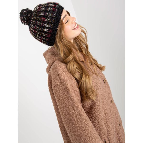 Fashionhunters Black women's winter hat with a pompom
