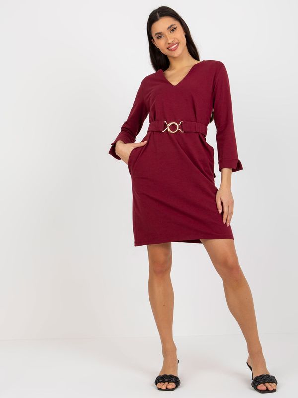 Fashionhunters Burgundy simple sweatshirt dress with belt OCH BELLA