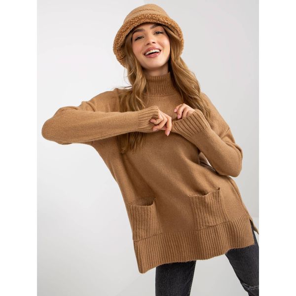 Fashionhunters Camel long oversize sweater with pockets and a turtleneck