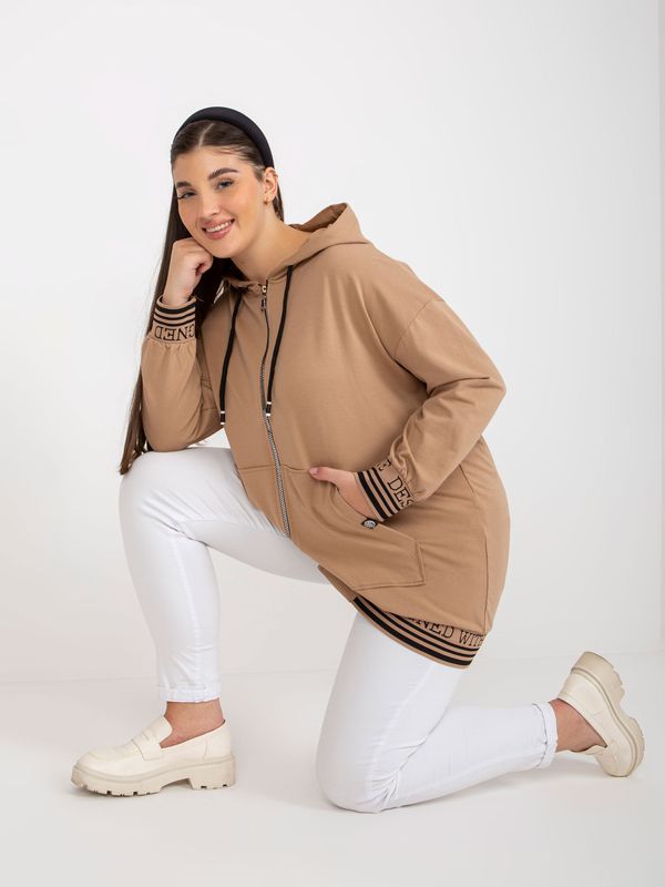 Fashionhunters Camel plus size hoodie