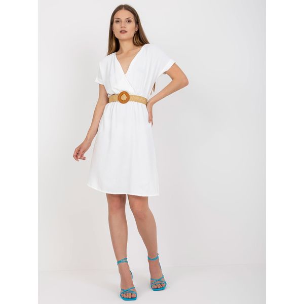 Fashionhunters Casual white dress with a braided belt RUE PARIS