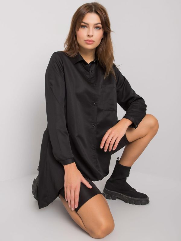 Fashionhunters Černá asymetrická dámská košile