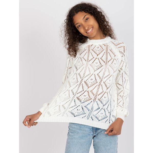 Fashionhunters Classic white openwork sweater with a stand-up collar RUE PARIS