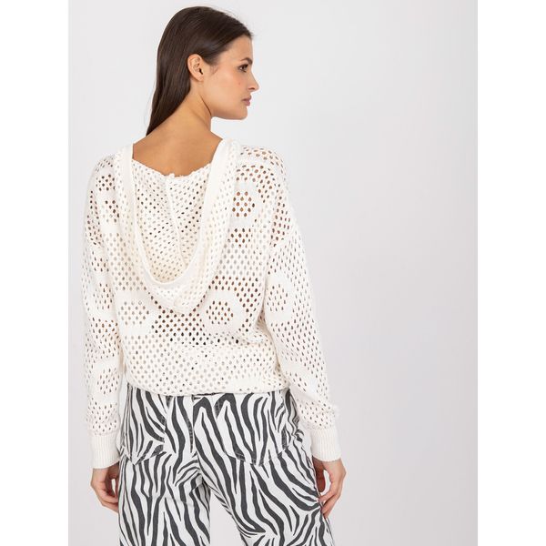 Fashionhunters Classic white openwork sweater with rib RUE PARIS