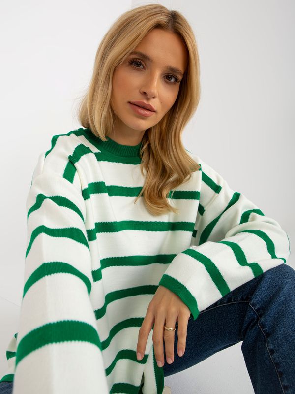 Fashionhunters Dark green and ecru oversized wool sweater from RUE PARIS