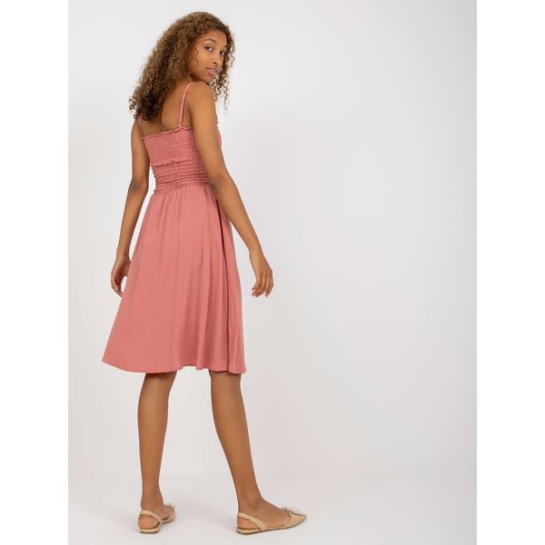 Fashionhunters Dusty pink dress on straps with FRESH MADE fringes