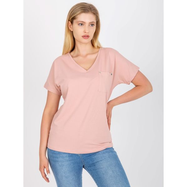 Fashionhunters Dusty pink plus size t-shirt with a V-neck