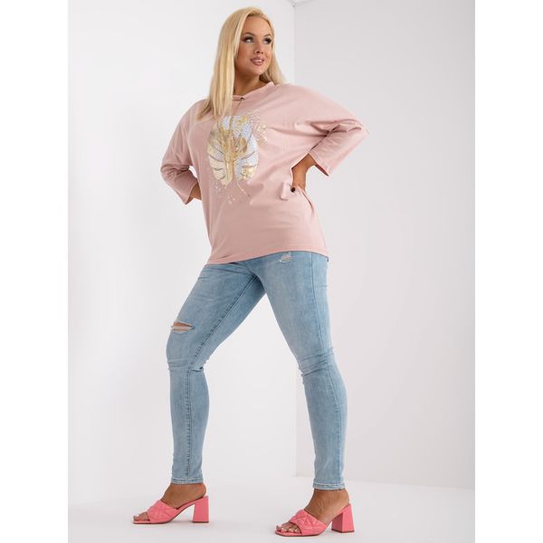 Fashionhunters Dusty pink women's plus size blouse with 3/4 sleeves