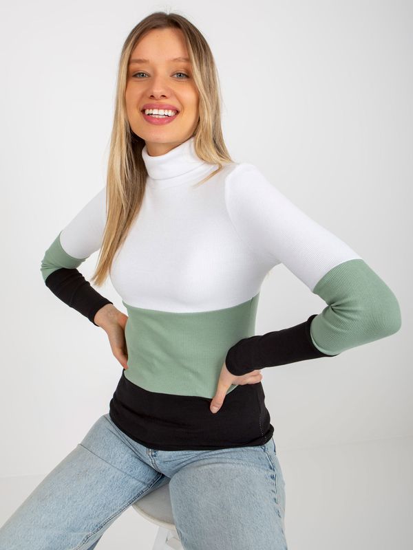 Fashionhunters Ecru-pistachio women's ribbed basic turtleneck blouse