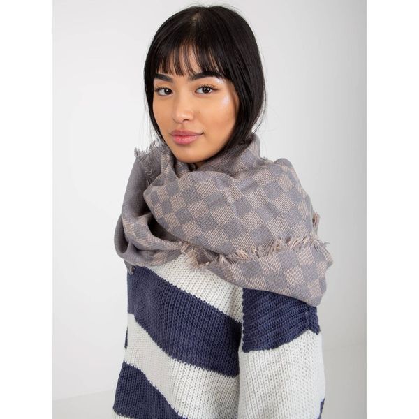 Fashionhunters Gray and light pink women's checkered winter scarf