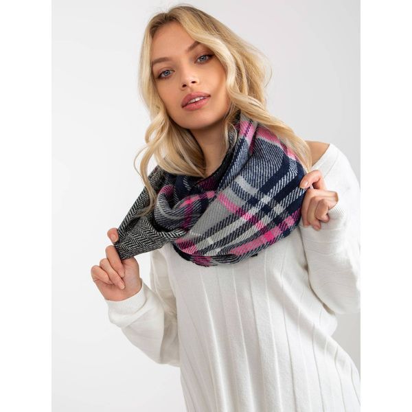 Fashionhunters Gray and pink women's checkered winter snood