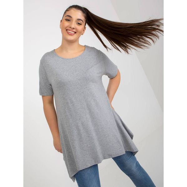 Fashionhunters Gray plain plus size blouse with short sleeves
