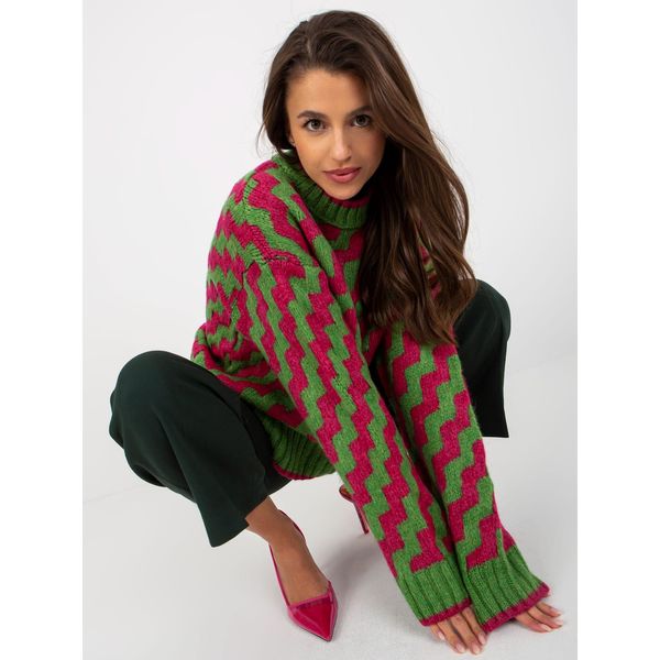 Fashionhunters Green and fuchsia loose-fitting classic sweater in a pattern