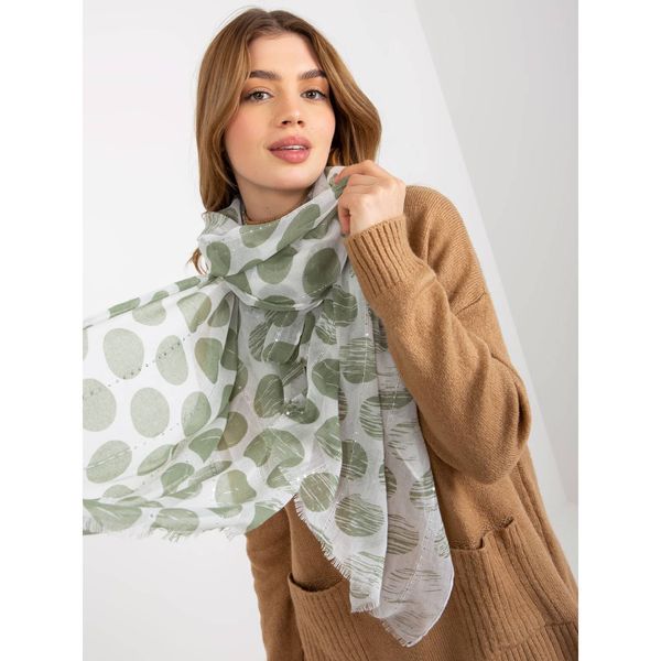 Fashionhunters Green women's scarf with a print and an application