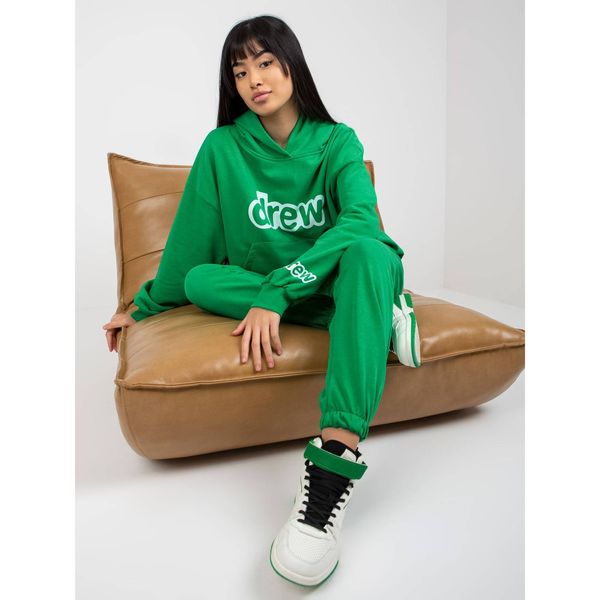 Fashionhunters Green women's tracksuit set with a hoodie