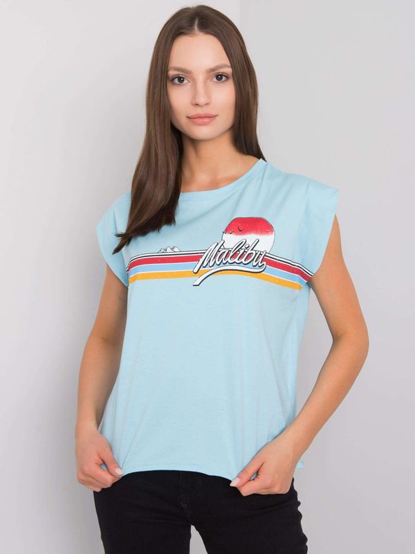 Fashionhunters Jasnoniebieski bawełniany t-shirt z nadrukiem