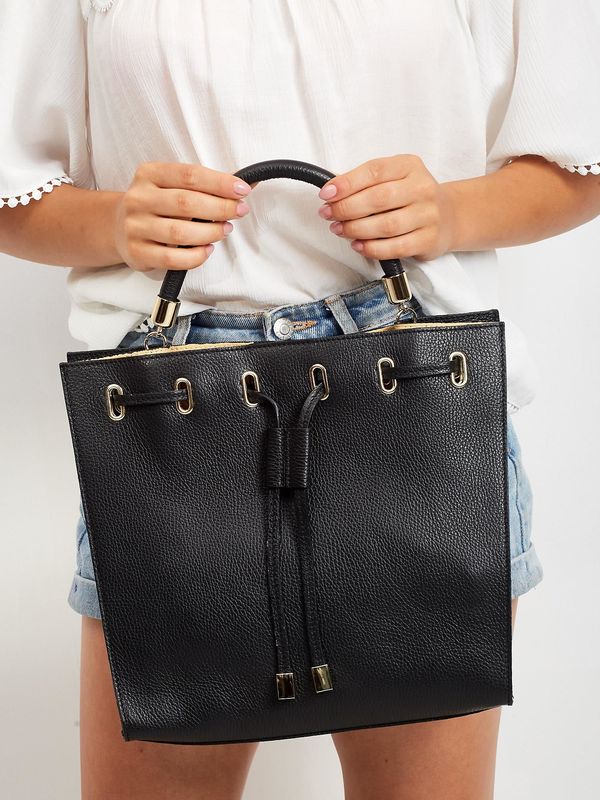 Fashionhunters Lady's black handbag with drawstring