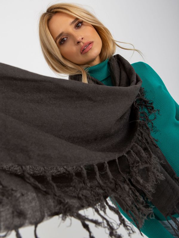Fashionhunters Lady's dark gray scarf with fringe