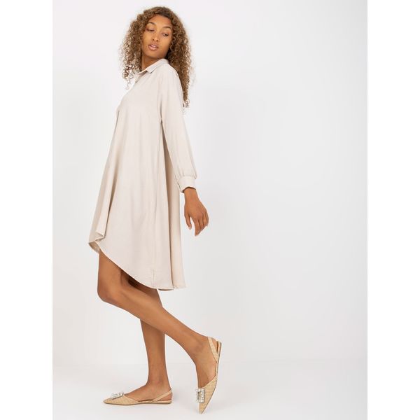 Fashionhunters Light beige loose-fitting shirt dress with a collar