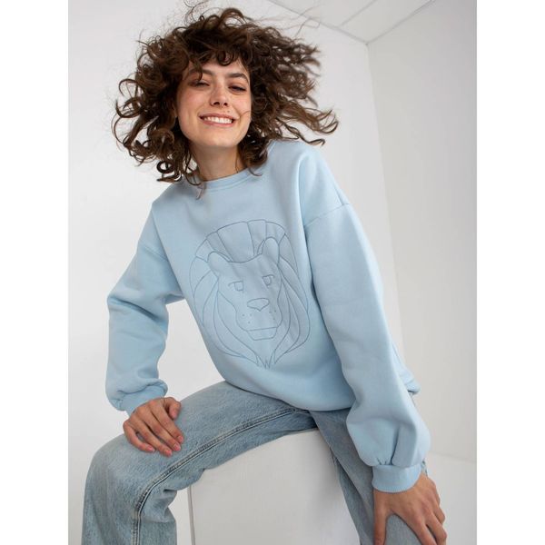 Fashionhunters Light blue hooded sweatshirt with embroidery