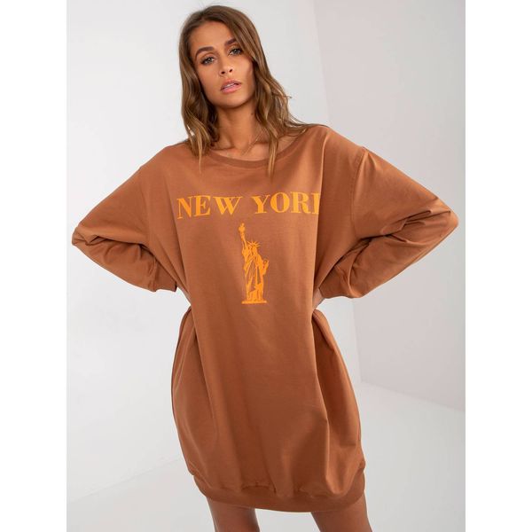Fashionhunters Light brown and orange long oversized sweatshirt with a print