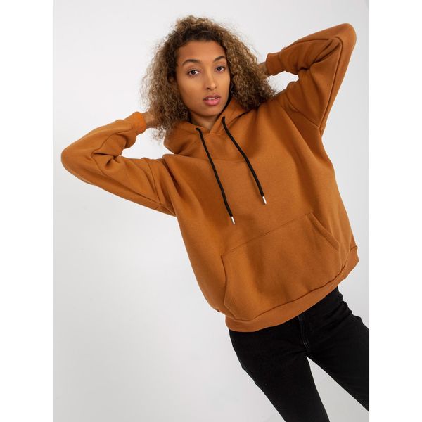 Fashionhunters Light brown basic RUE PARIS kangaroo sweatshirt