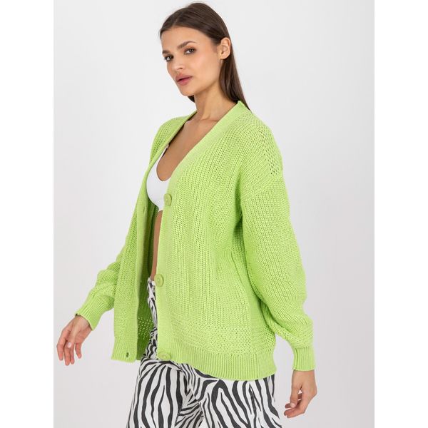 Fashionhunters Light green cardigan with a V-neck RUE PARIS