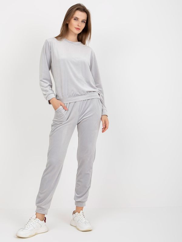 Fashionhunters Light grey velour set with trousers by Brenda RUE PARIS