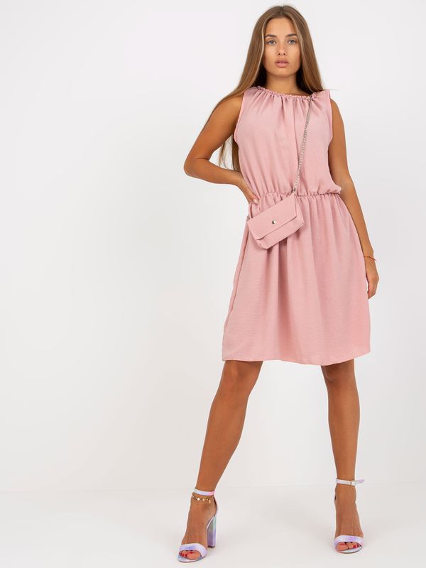 Fashionhunters Light pink airy dress of one size without sleeves