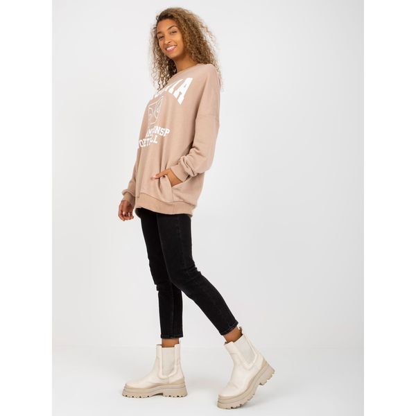 Fashionhunters Loose beige sweatshirt with a print and a round neckline