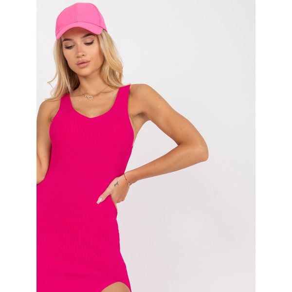 Fashionhunters OCH BELLA pink v-neck pencil dress