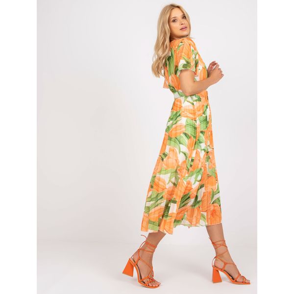 Fashionhunters One size floral pleated dress in orange and green