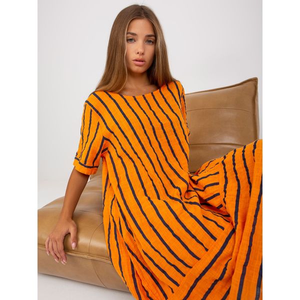 Fashionhunters Orange midi dress with stripes
