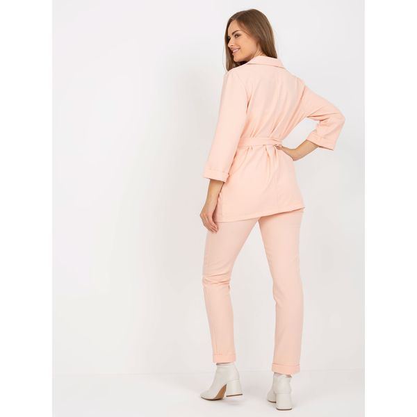 Fashionhunters Peach elegant set with a tied belt