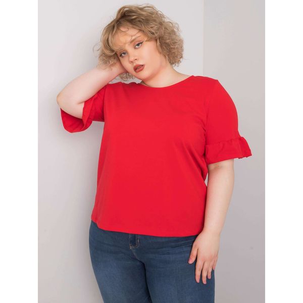Fashionhunters Plus size czerwona bluzka z ozdobnymi rękawami