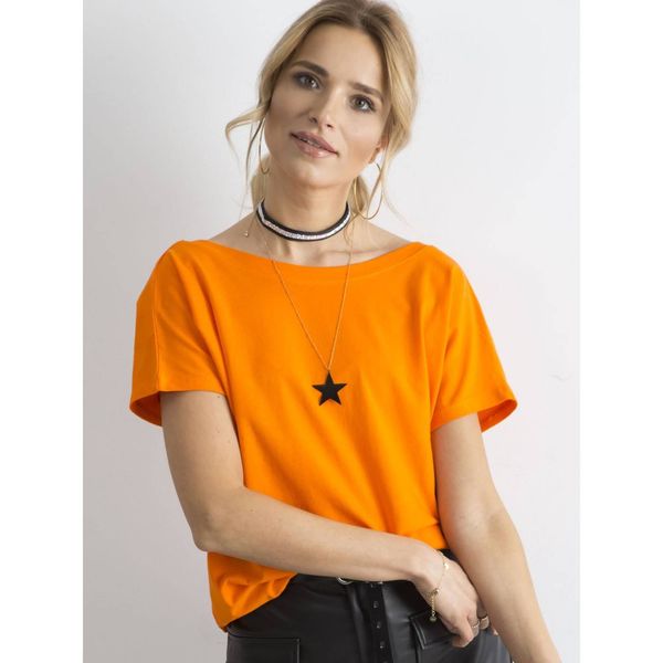 Fashionhunters Pomarańczowy t-shirt z tyłu