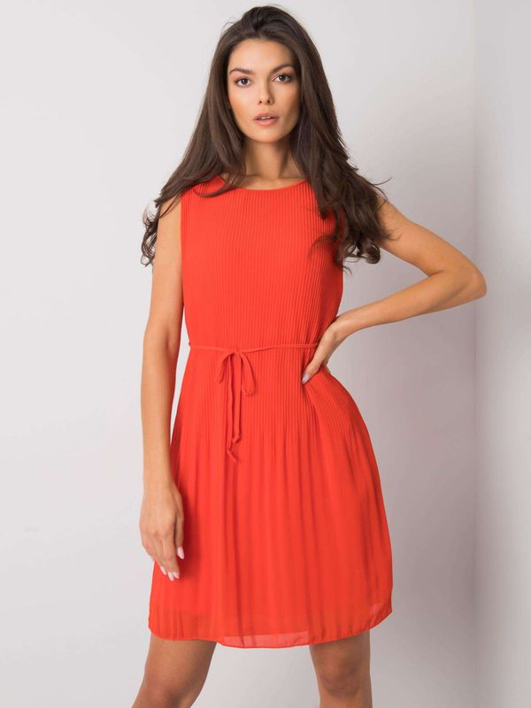 Fashionhunters Red pleated dress with belt