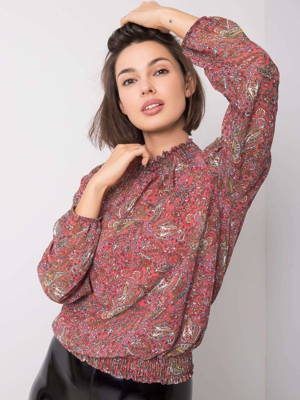 Fashionhunters SUBLEVEL Zakurzona różowa wzorzysta bluzka
